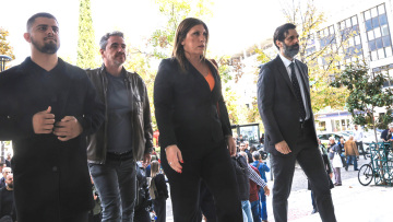 Δήλωσε αποχή η πρόεδρος του δικαστηρίου στη δίκη για τα βίντεο στα Τέμπη λόγω της συμπεριφοράς της Κωνσταντοπούλου: «Έχω δεχθεί πολλές προσβολές»