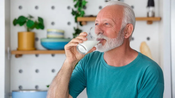 Τι να τρώμε για δυνατά οστά – Ένας φυσιοθεραπευτής συμβουλεύει
