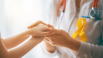 Μειώθηκαν οι θάνατοι από παιδικό καρκίνο, τι δείχνει νέα έρευνα
