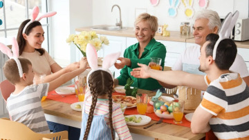 Αρνί ή κατσίκι; Η διατροφολόγος εξηγεί τα πάντα για το πασχαλινό τραπέζι
