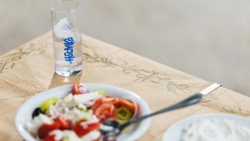 Τα αποστάγματα που δίνουν γεύση στο ελληνικό Πάσχα