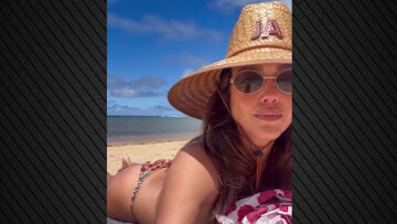 Τζέσικα Άλμπα: Τα βίντεο της 44χρονης ηθοποιού με μπικίνι από τη Χαβάη - Che bella, της γράφουν