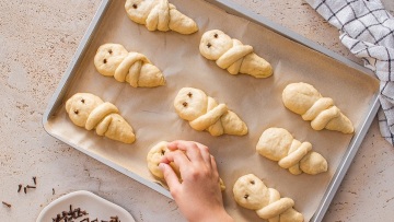 Σας φαίνονται δύσκολα τα λαζαράκια; Έτσι θα τα κάνετε βήμα-βήμα