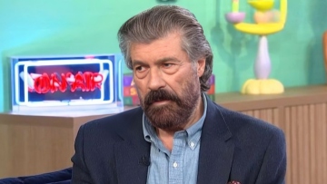 Νίκος Βερλέκης: Είπα πολλές φορές «όχι» σε επαγγελματικές προτάσεις για να ακολουθήσω τον άνθρωπο που αγαπούσα