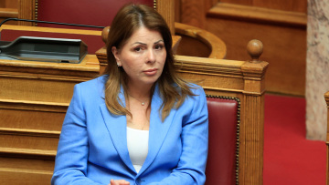 Κατερίνα Παπακώστα: Ζητώ την άρση της ασυλίας μου, δεν θα είμαι υποψήφια στις επόμενες εκλογές