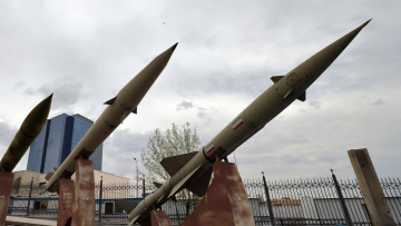 Το Ιράν διακόπτει όλες τις άμεσες και έμμεσες επαφές με τις ΗΠΑ
