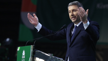 Ανδρουλάκης στο TikTok για ΟΠΕΚΕΠΕ: Αυτή δεν είναι κοινοβουλευτική πλειοψηφία, αλλά αίθουσα αναμονής δικαστηρίου
