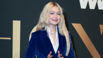 Η Τζίτζι Χαντίντ απάντησε για την αναφορά του ονόματός της στα αρχεία Επστάιν: Με αρρωσταίνει