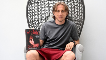 Ο Μόντριτς παρουσίασε την αυτοβιογραφία του: «Από τα καταφύγια του πολέμου στη Γιουγκοσλαβία, στον τελικό του Μουντιάλ»