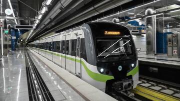 Εγκρίθηκε η χρηματοδότηση από το Social Climate Fund για νέους συρμούς στο Μετρό της Αθήνας - Θα ξεπεράσουν τα 900 εκατ. ευρώ οι επενδύσεις