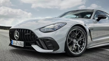 Mercedes: Η AMG GT 63 Pro δεν «κλέβει» πελάτες