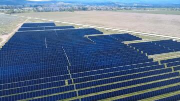 Όμιλος ΔΕΗ: Ολοκληρώθηκε η κατασκευή των φωτοβολταϊκών 2,13 GW στη Δυτική Μακεδονία, «τρέχουν» οι μονάδες αποθήκευσης