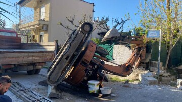 Εκσκαφέας καταπλάκωσε 58χρονο στον Βόλο, νοσηλεύεται σε κρίσιμη κατάσταση, δείτε φωτογραφίες