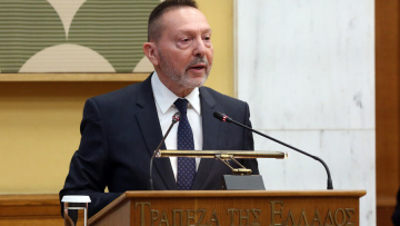 Στουρνάρας: Καθοριστικός παράγοντας οικονομικής ανθεκτικότητας η πολιτική σταθερότητα
