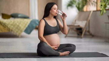 Νέα μαμά; Δες πώς η ενυδάτωση επηρεάζει εσένα και το μωρό