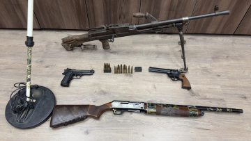 Συνελήφθη 68χρονος στο Ρέθυμνο για οπλοκατοχή και αρχαιότητες, εντοπίστηκαν οπλοπολυβόλο, πιστόλια και ανιχνευτής μετάλλων 