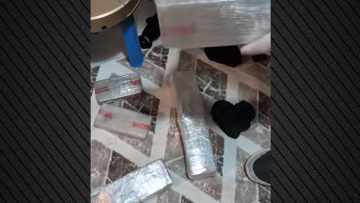 Συνελήφθη από το ελληνικό FBI 34χρονος στον Πειραιά με 8,8 κιλά ηρωίνης, έκανε την διακίνηση με ταξί
