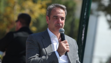 Μητσοτάκης: Μηδενική ανοχή σε συμπεριφορές που μετατρέπουν τους δρόμους σε πίστες αγώνων, θα είναι πολλές οι κλήσεις με τις κάμερες