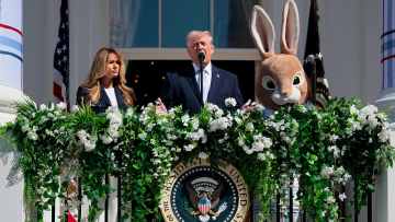 Αντιδράσεις για τον Τραμπ που μιλούσε για τον πόλεμο σε παιδική γιορτή στον Λευκό Οίκο μαζί με το... Λαγουδάκι του Πάσχα