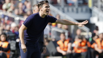 Προπονητής Ράγιο Βαγιεκάνο: «Η ΑΕΚ αμύνεται και επιτίθεται καλά, μπορούμε να κατακτήσουμε το Conference League»
