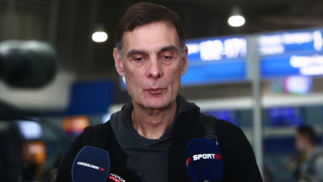 Μπαρτζώκας: Ο Βεζένκοφ περιμένει πως και πως το παιχνίδι με τη Χάποελ στη Σόφια