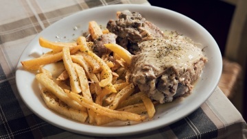 Αρνί λαδορίγανη της ταβέρνας Τεύθις στην Δημητσάνα