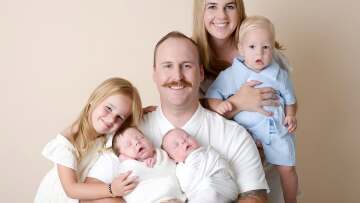 Γέννησε τρία μωρά μέσα σε δέκα μήνες (βίντεο)
