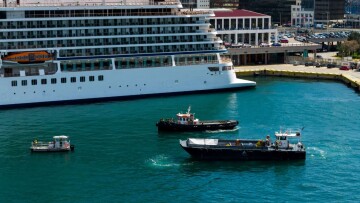 Άσκηση ετοιμότητας για την αντιμετώπιση ρύπανσης στο λιμάνι του Πειραιά, δείτε φωτογραφίες