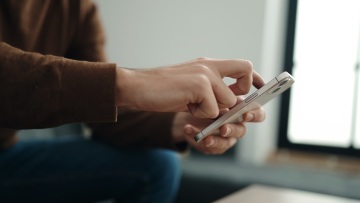 Χανιά: Πώς δρούσε το καλοστημένο κύκλωμα τηλεφωνικών απατών που «ξάφριζε» πολίτες - Οι αποκαλυπτικοί διάλογοι