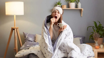 Ακόμη δεν προσαρμοστήκατε στην αλλαγή της ώρας; Τι συμβαίνει στο σώμα όταν χάνουμε μια ώρα ύπνο