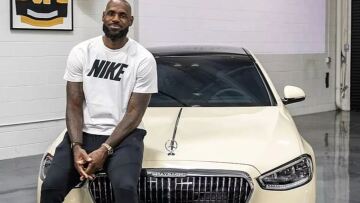 Ποια σούπερ χλιδάτη λιμουζίνα αγόρασε ο LeBron James;
