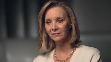 Η Λίζα Κούντροου θεωρεί παράλογο το ότι είχε επιστρέψει στη δουλειά 10 μέρες μετά τη γέννηση του γιου της
