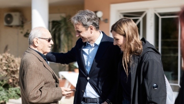 Στο Γηροκομείο Αθηνών ο Κυριάκος Μητσοτάκης: Στόχος μας είναι να φιλοξενεί μελλοντικά 500 άτομα