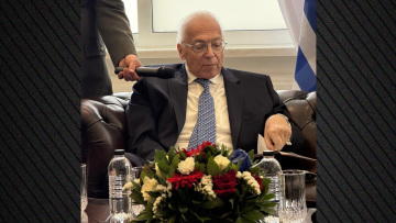 Ο γ.γ. του Άμυνας Αντώνης Οικονόμου αναγορεύτηκε σε Αρχιπλοίαρχο επί τιμή - Η άγνωστη ιστορία διαπραγμάτευσης για τα υποβρύχια 214