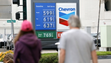 ΗΠΑ: Στο 3,3% εκτινάχτηκε ο πληθωρισμός τον Μάρτιο, «φωτιά» οι τιμές των καυσίμων με αύξηση 21,2%