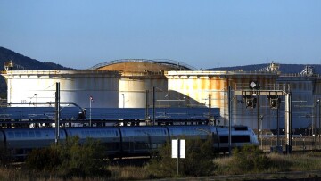  Στα ύψη παραμένουν οι τιμές άμεσης παράδοσης του Brent: Τι δείχνει αυτό για την κατάσταση στην αγορά πετρελαίου