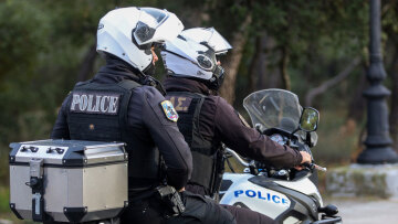 Στο αυτόφωρο δικάζεται αύριο η εγγονή του πολιτικού που συνελήφθη με ναρκωτικά 