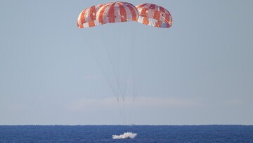 Στη Γη επέστρεψαν οι τέσσερις αστροναύτες του Artemis II μετά το ιστορικό ταξίδι στη Σελήνη, δείτε βίντεο
