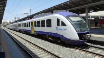 Ακινητοποιήθηκε αμαξοστοιχία κοντά στον Σταθμό Κορινός, συγκρούστηκε με ζώο – Με λεωφορεία η μετακίνηση των 22 επιβατών
