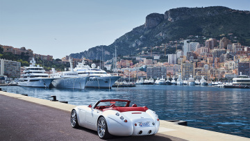 Μονακό εναντίον Βουλιαγμένης: Το πιο ακριβό πάρκινγκ είναι στη θάλασσα