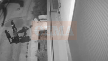 Βάρη: Βίντεο από τη στιγμή που οι διαρρήκτες φεύγουν με τα κλοπιμαία, τους πήραν στο κυνήγι οι ιδιοκτήτες