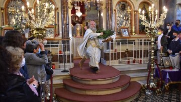 Μικρή Ανάσταση: Μία παράδοση που χάνεται στον χρόνο - Οι δάφνες και το τελετουργικό που ξεχωρίζει