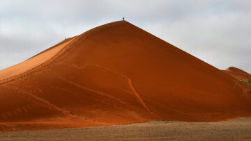 Ταξίδι ζωής στη Ναμίμπια: Εκεί όπου η έρημος σμίγει με τον ωκεανό