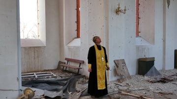 Ο Ζελένσκι ζητά παράταση της ανακωχής και καταγγέλλει 460 παραβιάσεις της πασχαλινής εκεχειρίας από τη Ρωσία