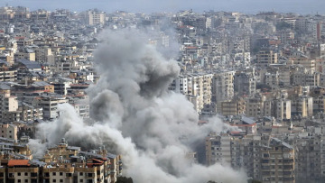 Κλίμα, περιβάλλον και υγεία οι αφανείς απώλειες του πολέμου στο Ιράν – Ο καθηγητής Κογεβίνας εξηγεί
