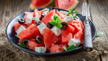 Σάκχαρο μετά το φαγητό: Πώς να αποφύγετε τις απότομες αιχμές γλυκόζης (spikes)