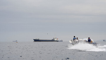 «Επικίνδυνο τζογάρισμα» για τις ΗΠΑ ο ναυτικός αποκλεισμός στο Ιράν, πώς μπορεί να γυρίσει μπούμερανγκ στον Τραμπ