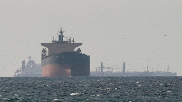 Διοικητής ιρανικού πολεμικού ναυτικού: Ο Τραμπ έχει αποκλείσει τους φίλους του από τα Στενά του Ορμούζ, όχι εμάς