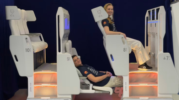 Διώροφα καθίσματα στα αεροπλάνα: Η πρόταση που χλευάστηκε, επανέρχεται και στοχεύει σε πιο άνετα και φθηνότερα ταξίδια