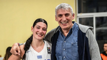 Η Μαριέλλα Φασούλα έτοιμη να αγωνιστεί στο WNBA και να κάνει πραγματικότητα το όνειρο που δεν μπόρεσε να πετύχει ο πατέρας της Παναγιώτης πριν από 40 χρόνια


